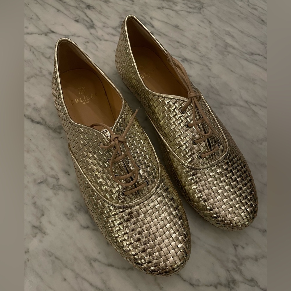 Women’s gold shoes